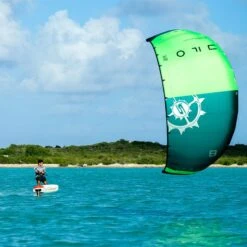 Slingshot UFO V2 Limited Edition Green Zero Strut Foil Kite - 30% Off Discounts Apply ! -Kiteboarding Shop slingshot 2023 ufo v2 limited edition green size 4