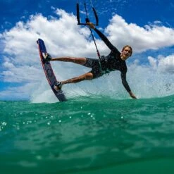 Slingshot Asylum V6 - Big Air / Freestyle Twintip Kiteboard Discounts Apply ! 5 Slingshot Asylum V6 - Big Air / Freestyle Twintip Kiteboard Discounts Apply ! -Kiteboarding Shop slingshot twintip asylum v6 size 3